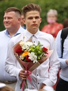 Вадим Кстенин поздравил школьников с Днем знаний