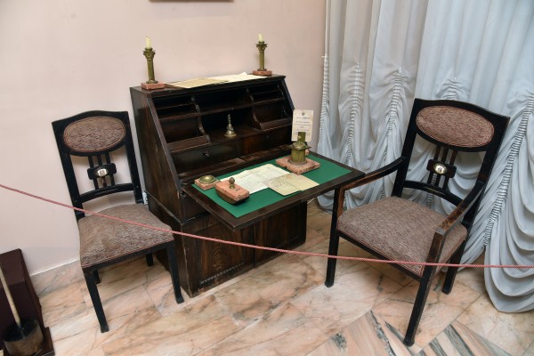 Телефон ХIХ века и машина Николая II. Что покажет новая выставка в воронежском музее