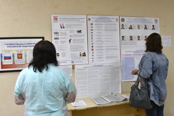 В масках и под камерами: как в Воронеже проходит первый день голосования