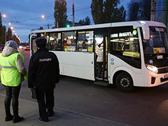 В Воронеже продолжаются ежедневные усиленные рейды по соблюдению масочного режима