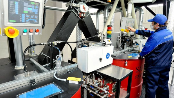 Воронежский Роспотребнадзор обязал привиться от COVID-19 работников опасных производств