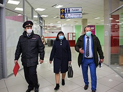 В Воронеже остается на особом контроле соблюдение масочного режима на предприятиях потребительского рынка