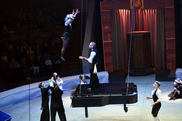 &laquo;Поцелуй с тигром&raquo;. Каким ноу-хау в дрессуре хищников удивят зрителей в Воронежском цирке