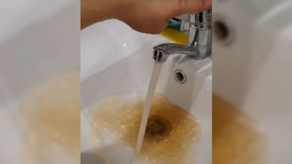 Ржавая вода в воронежском жилом доме не прошла проверку по гигиеническим нормативам