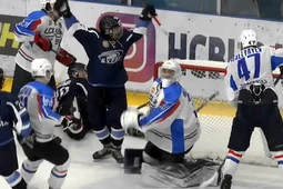 Воронежский &laquo;Буран&raquo; на домашнем льду уступил &laquo;Ладе&raquo; с разгромным счетом