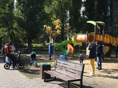 В воронежских парках и скверах продолжаются работы по благоустройству