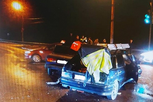Двое парней и девушка пострадали в ДТП на левом берегу Воронежа