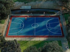 В воронежских парках и скверах продолжаются работы по благоустройству