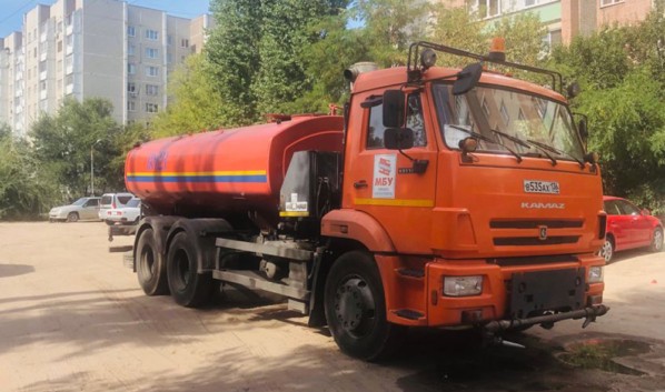 Для попавших в зону отключения жителей трех районов Воронежа организуют подвоз воды