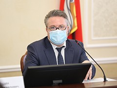 Мэр Вадим Кстенин: администрация города и управы районов приближаются к коллективному иммунитету