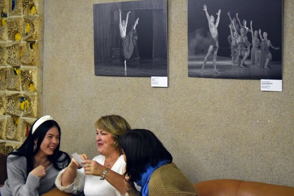 Танец в объективе. В Воронеже открылась фотовыставка о балете и современной хореографии