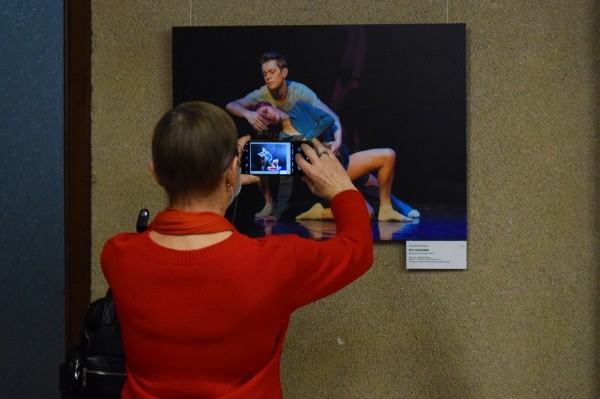 Танец в объективе. В Воронеже открылась фотовыставка о балете и современной хореографии