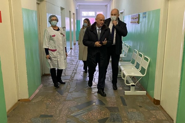 Представитель Минздрава проинспектировал медучреждения Павловского района