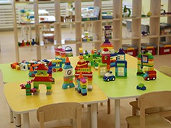 Новый детский сад на Артамонова начал приём детей