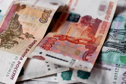 Более 100 тыс рублей в месяц зарабатывают 3,2% воронежцев