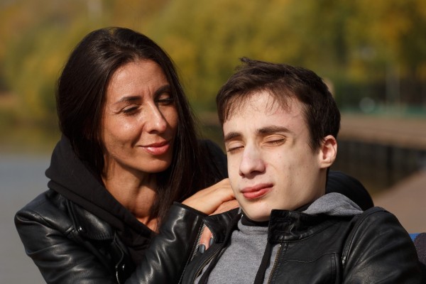 &laquo;Сын научил любить жизнь&raquo;. Как сильные воронежские мамы воспитывают особенных детей