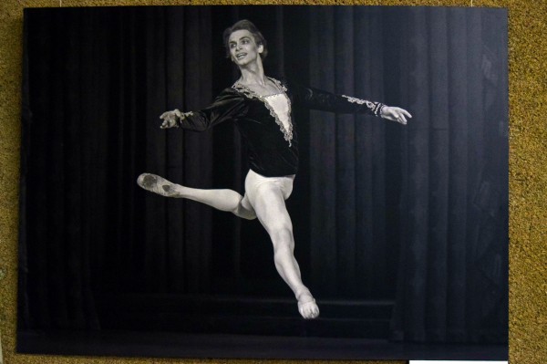 Танец в объективе. В Воронеже открылась фотовыставка о балете и современной хореографии