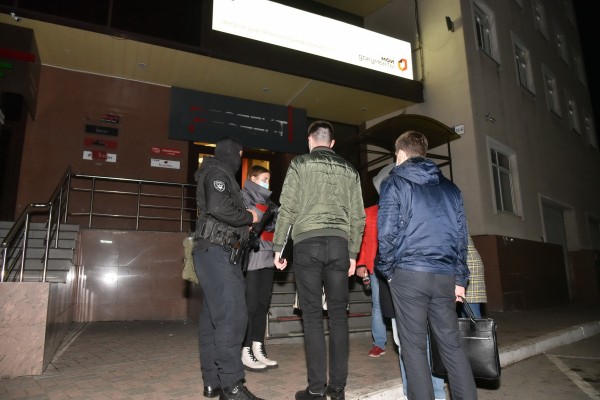 Добросовестность и оборона. Что показал очередной ночной антиковидный рейд в Воронеже