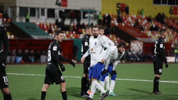 Спорный и неназначенный пенальти привели к поражению воронежского &laquo;Факела&raquo; в матче ФНЛ