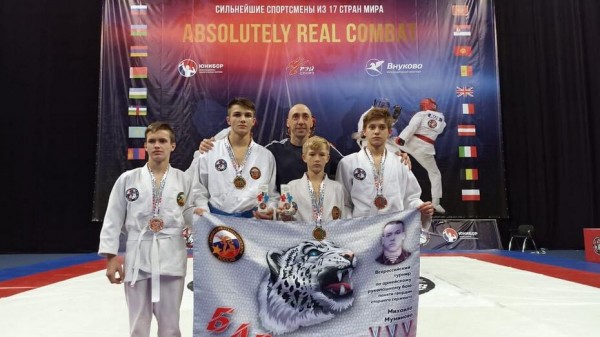Борисоглебцы привезли 4 медали с Чемпионата и Первенства мира по абсолютно реальному бою