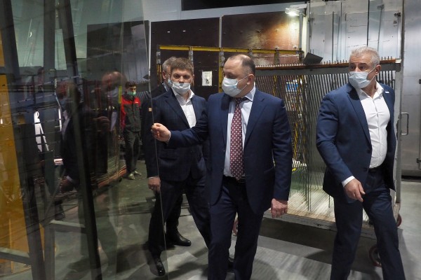 Рабочие места и рост налоговых отчислений: воронежский стеклозавод открыл новый цех