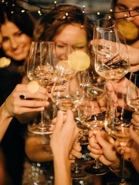 Пятая часть воронежцев останется без новогодних корпоративов