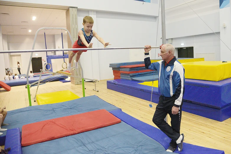 Не гости, а хозяева. Как в воронежском зале мужской гимнастики тренируются будущие звезды