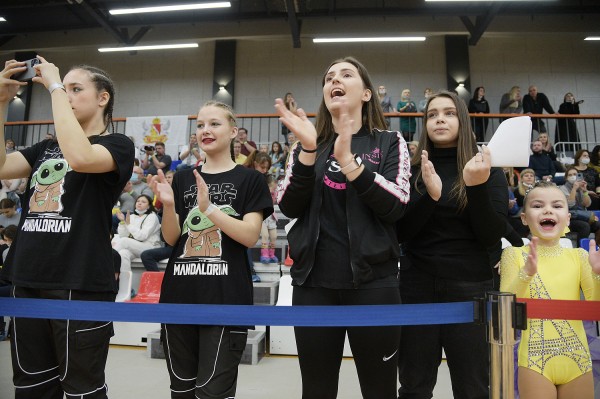 Акробатический перформанс. В Воронеже состоялись соревнования по чир-спорту