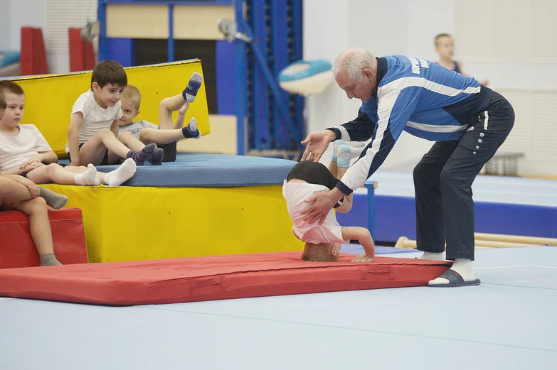 Не гости, а хозяева. Как в воронежском зале мужской гимнастики тренируются будущие звезды