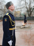 Вадим Кстенин возложил цветы к могиле Неизвестного солдата