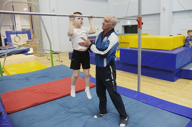 Не гости, а хозяева. Как в воронежском зале мужской гимнастики тренируются будущие звезды