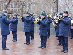 Вадим Кстенин возложил цветы к могиле Неизвестного солдата