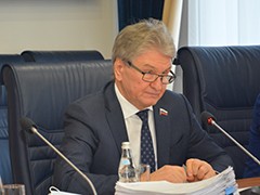 В ходе заседания Воронежской городской Думы глава Воронежа Вадим Кстенин призвал депутатов к активному сотрудничеству по важнейшим для развития города направлениям