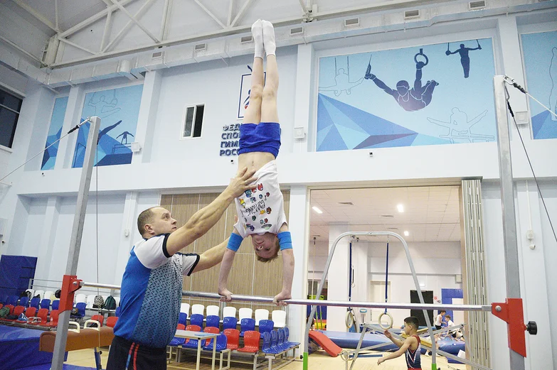 Не гости, а хозяева. Как в воронежском зале мужской гимнастики тренируются будущие звезды