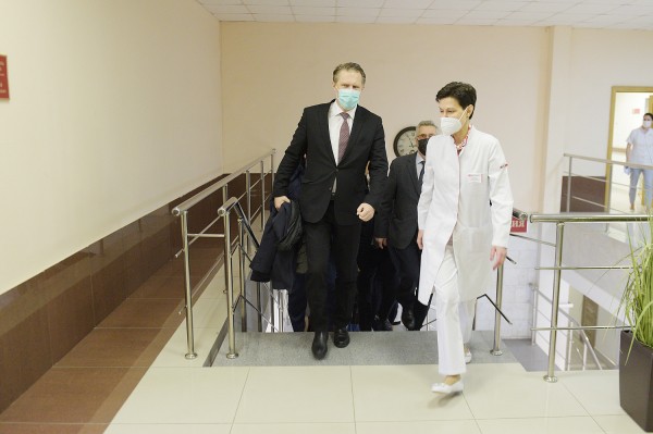 &laquo;Грамотная команда&raquo;. Как министр здравоохранения оценил работу воронежских медучреждений