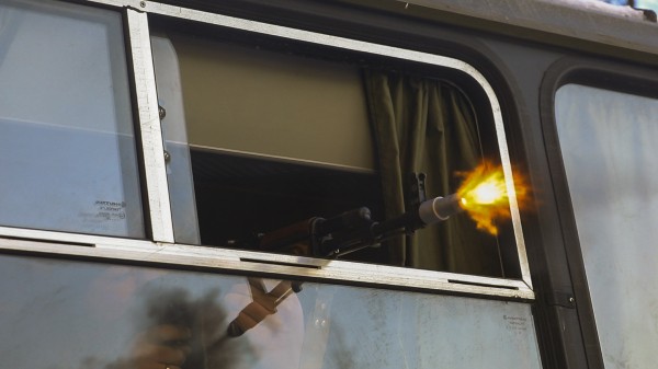 В Воронеже на видео сняли перестрелку и взрывы при отражении атаки &laquo;террористов&raquo;