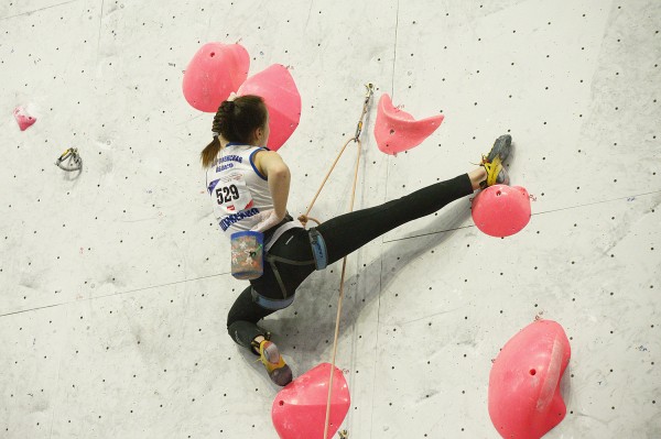 Высокий уровень. Как в Воронеже проходит российский турнир юных скалолазов