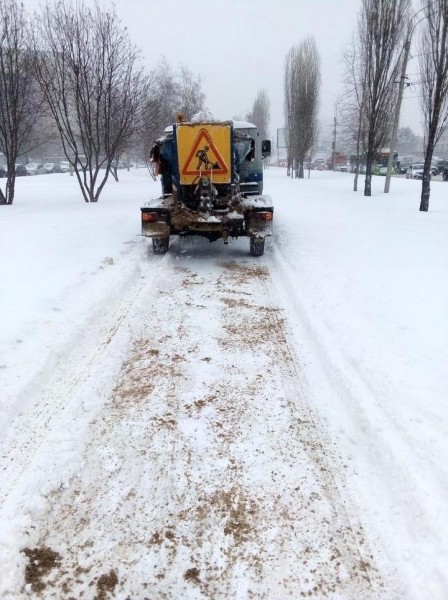 За сутки с улиц Воронежа убрали 950 кубометров снега