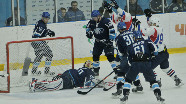 Воронежский &laquo;Буран&raquo; проиграл со счетом 6:2 тольяттинской &laquo;Ладе&raquo;
