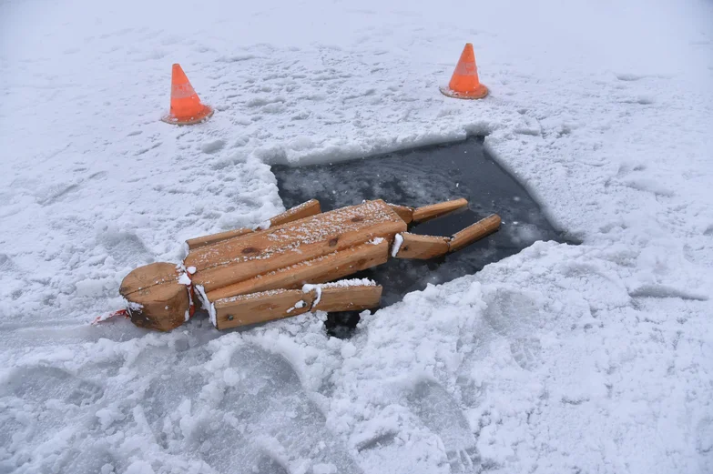 Инструкция РИА &laquo;Воронеж&raquo;: как спасти человека на льду водоема