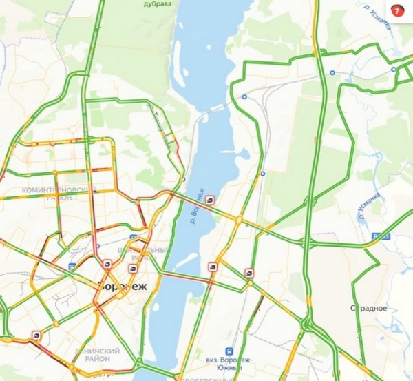 За сутки с улиц Воронежа убрали 950 кубометров снега