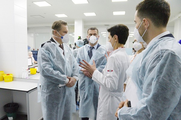 &laquo;Грамотная команда&raquo;. Как министр здравоохранения оценил работу воронежских медучреждений