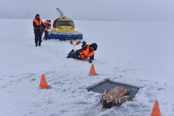 Инструкция РИА &laquo;Воронеж&raquo;: как спасти человека на льду водоема