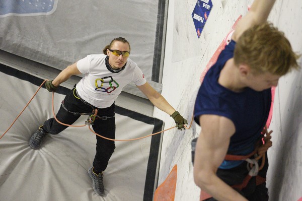 Высокий уровень. Как в Воронеже проходит российский турнир юных скалолазов