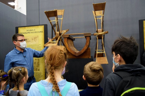 Трогать можно и нужно. Выставка изобретений Леонардо да Винчи открылась в Воронеже