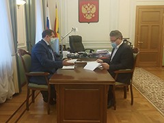 Мэр Вадим Кстенин провел рабочую встречу с руководителем фракции &laquo;Единой России&raquo; в горДуме Романом Жоговым