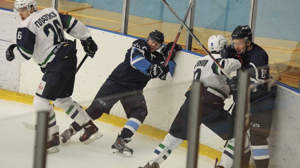 Воронежский &laquo;Буран&raquo; проиграл нефтекамскому &laquo;Торосу&raquo; при пустых домашних трибунах