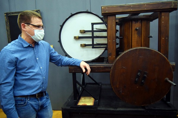 Трогать можно и нужно. Выставка изобретений Леонардо да Винчи открылась в Воронеже