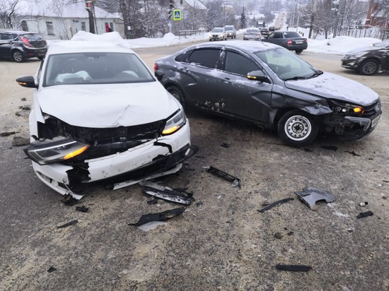 В результате ДТП на одном из перекрестков Воронежа пострадал 5-летний ребенок