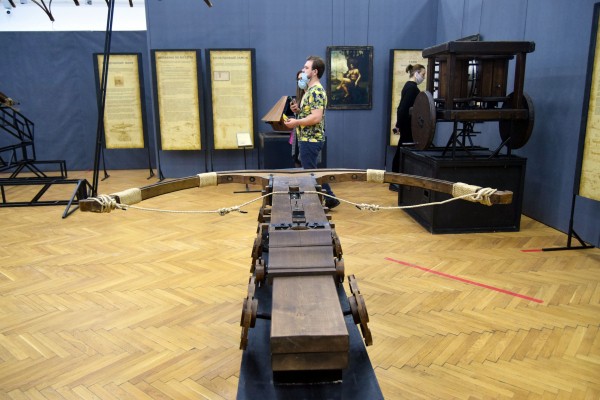 Трогать можно и нужно. Выставка изобретений Леонардо да Винчи открылась в Воронеже